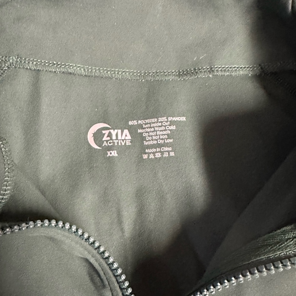 Green Half-Zip Athletic Pullover - image 5